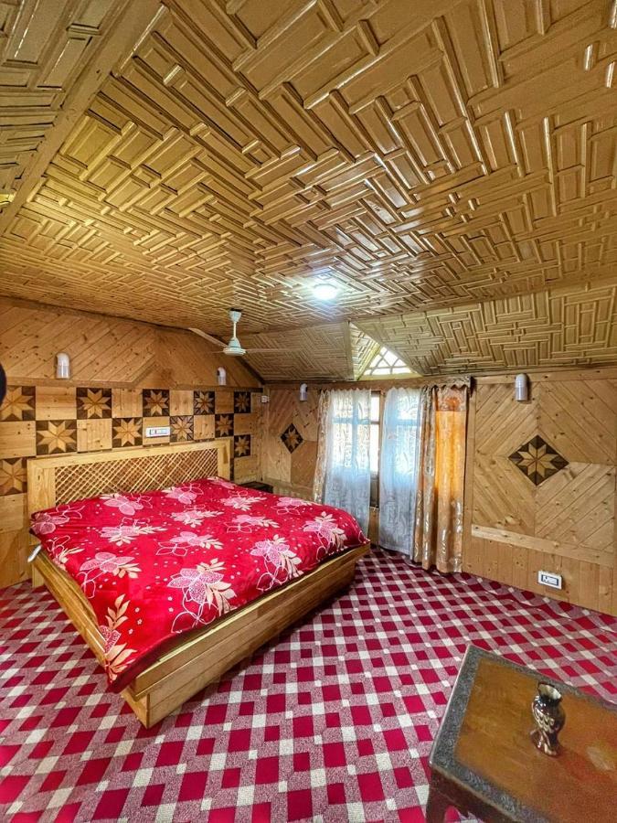 Lala Rukh Group Of Houseboats Hotel Srīnagar Exterior foto