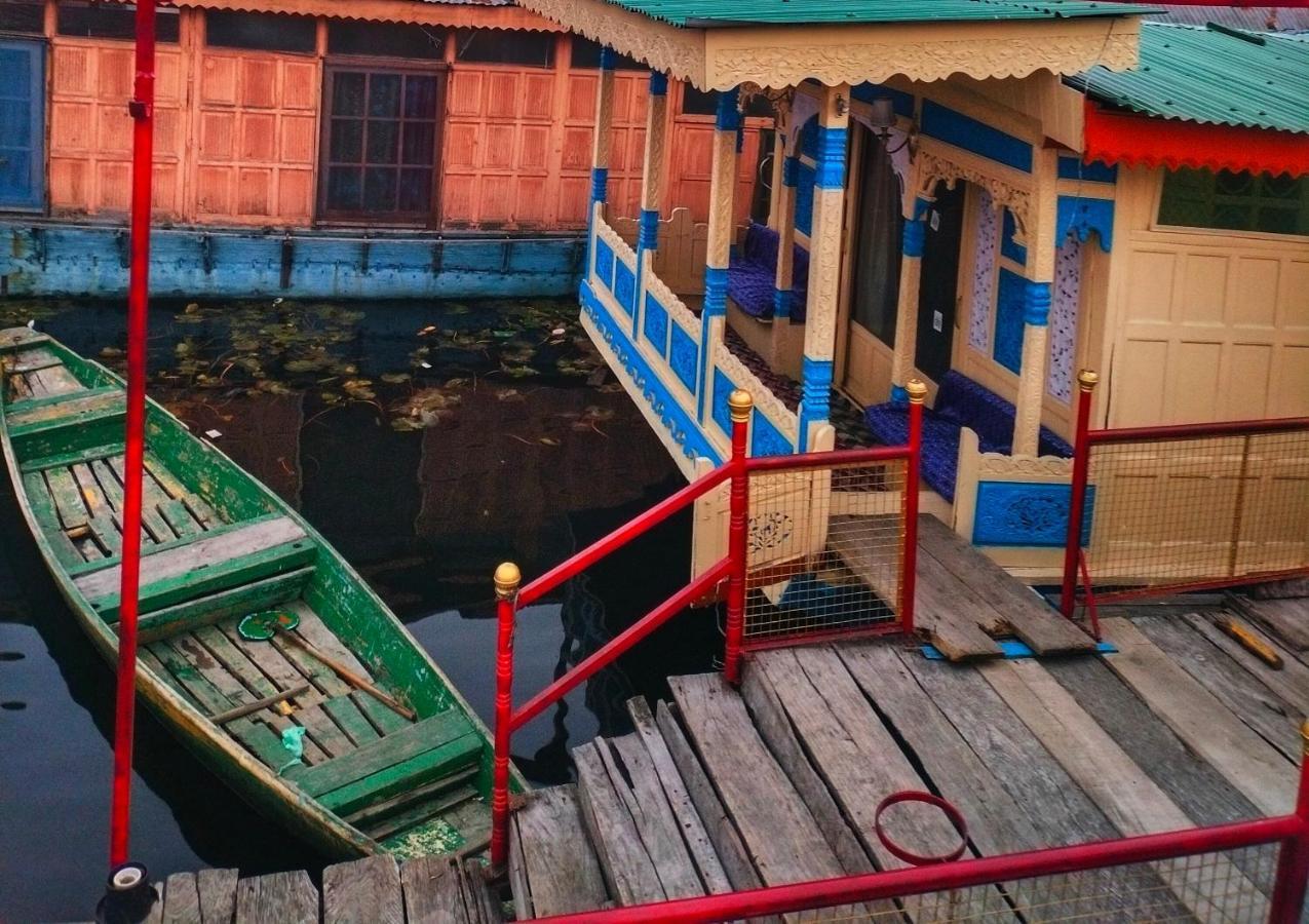 Lala Rukh Group Of Houseboats Hotel Srīnagar Exterior foto