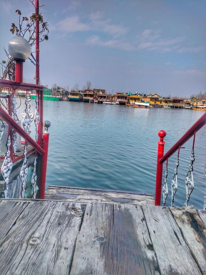 Lala Rukh Group Of Houseboats Hotel Srīnagar Exterior foto