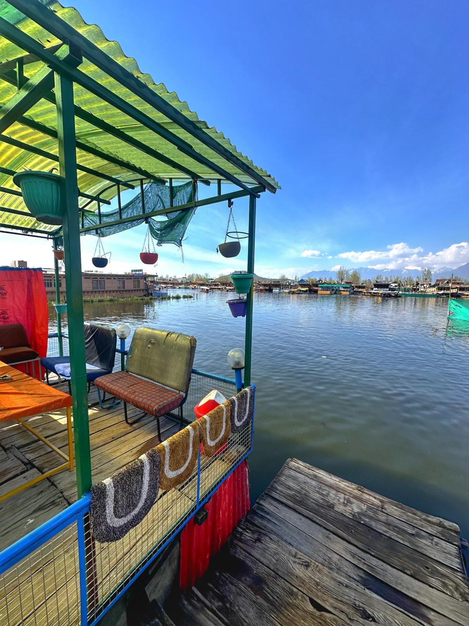 Lala Rukh Group Of Houseboats Hotel Srīnagar Exterior foto